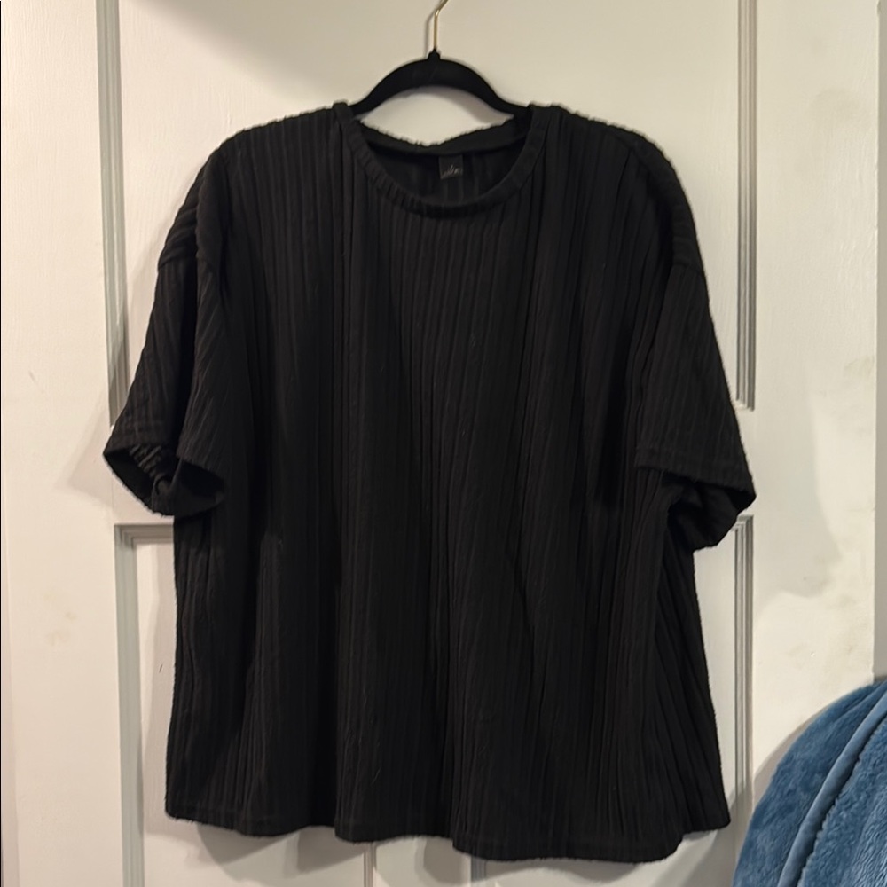 SHEIN Black Textured Top